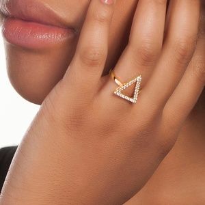 NWT 18K Yellow Gold Plated Women's Size 7 Ring